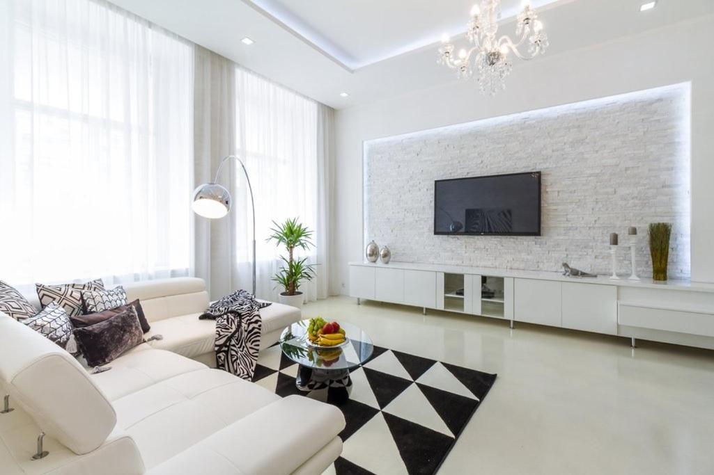 Stylish 5 Minutes Walk From City Center * Praga
