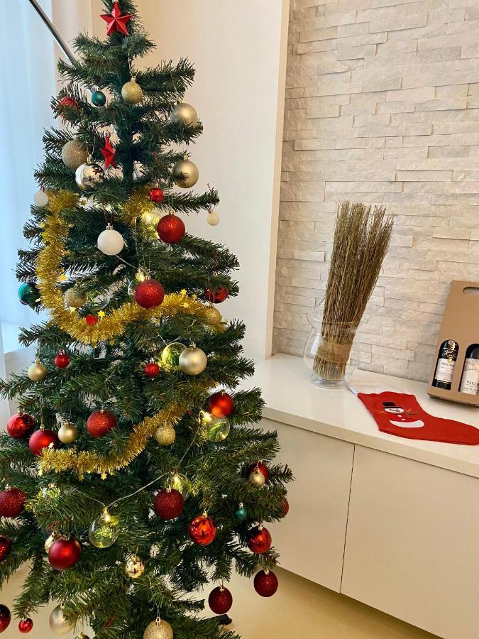 Stylish 5 Minutes Walk From City Center Apartament *